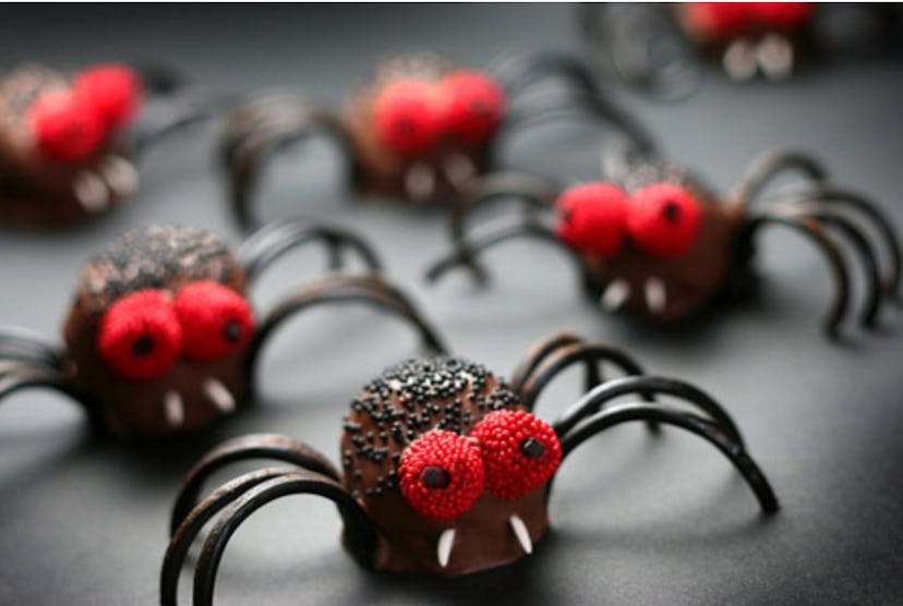Spider bites made from chocolate brownies make delicious Halloween snacks for the classroom. 