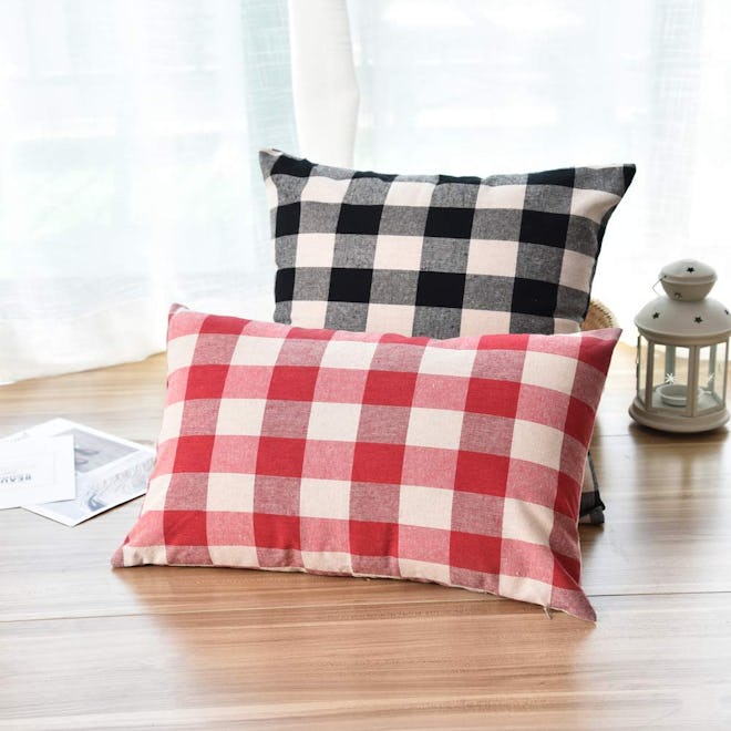  WFLOSUNVE Beige and Red Buffalo Plaid Pillow