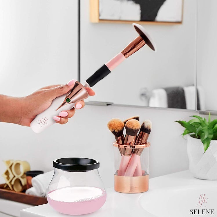 Selene Makeup Brush Cleaner 