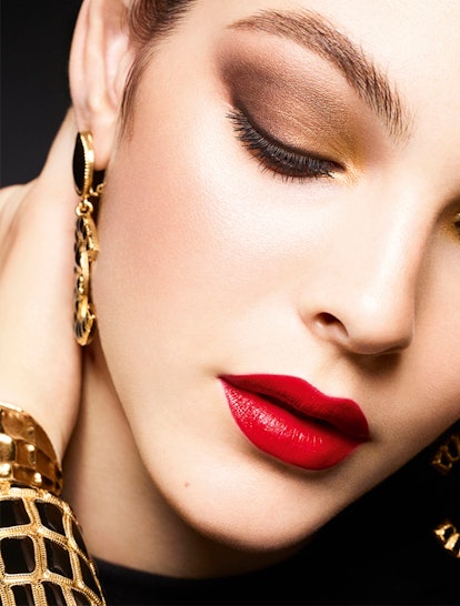 Chanel holiday 2019 makeup collection boasts bold lipstick in classic colors and a glamorous eyeshad...