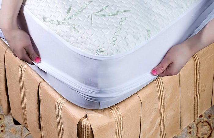 Masirs Waterproof Bamboo Mattress Protector