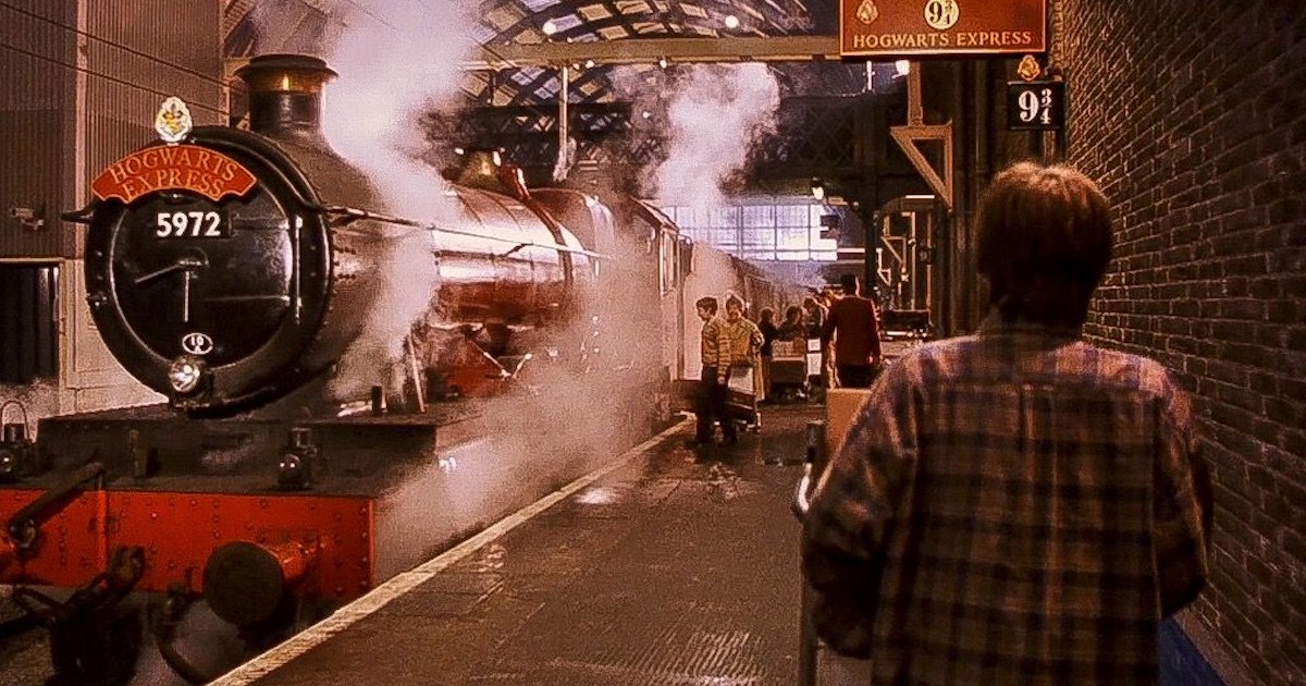 Primark's Hogwarts Express Advent Calendar Is An Actual Miniature Train