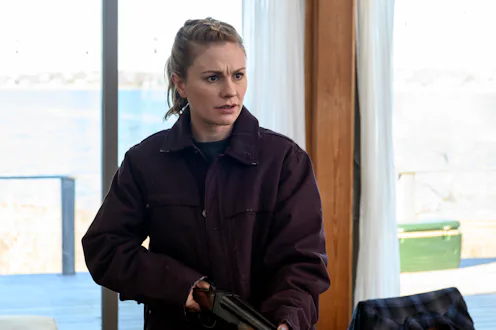 Anna Paquin as Joanie in The Affair Season 5