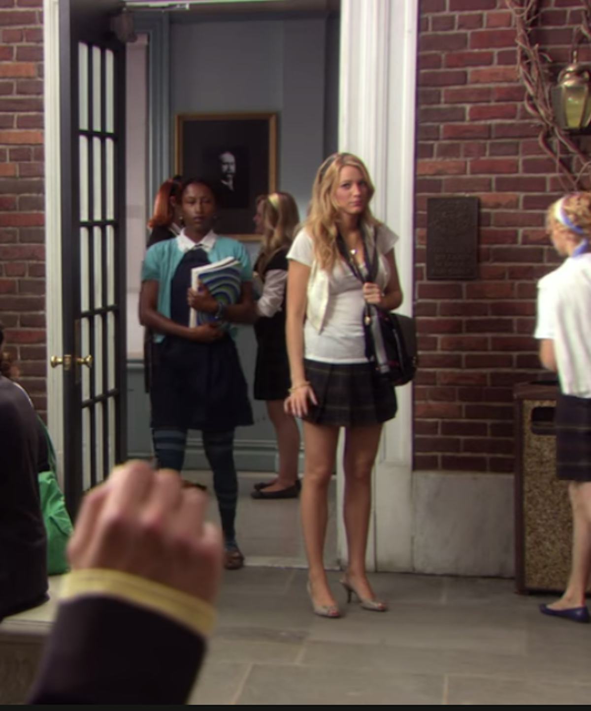 5 Gossip Girl Halloween Costume Ideas That Ll Have You Saying Xoxo 5 Gossip Girl Halloween Costume Ideas That Ll Have You Saying Xoxo