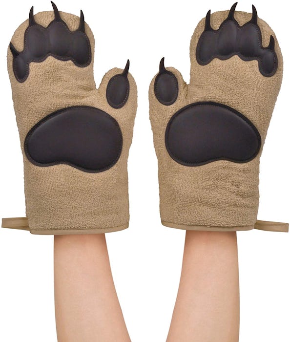 Fred & Friends Bear Hands Oven Mitts (1 Pair)