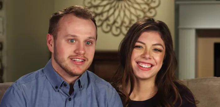 Lauren Duggar says that her sister-in-law, Jessa Duggar, was a huge help after suffering a miscarria...