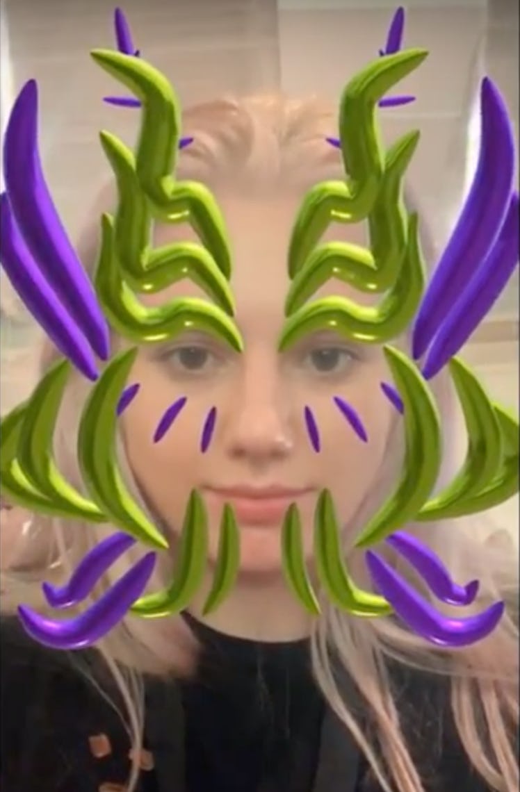 Snapchat’s new 3D Paint feature will help you take super creative selfies.