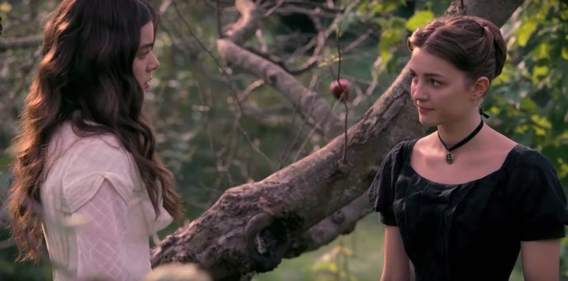 Hailee Stainfeld and Ella Hunt as Emily and Sue in Apple TV+'s 'Dickinson'