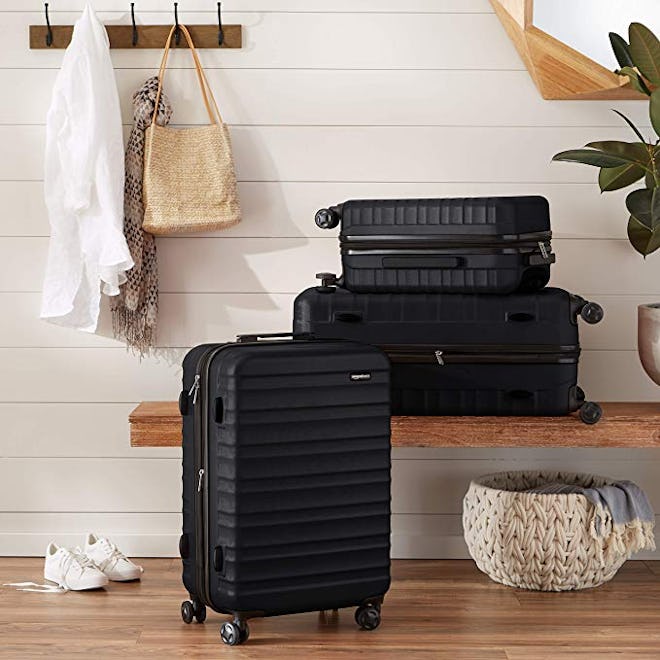 AmazonBasics Hardside Spinner Luggage