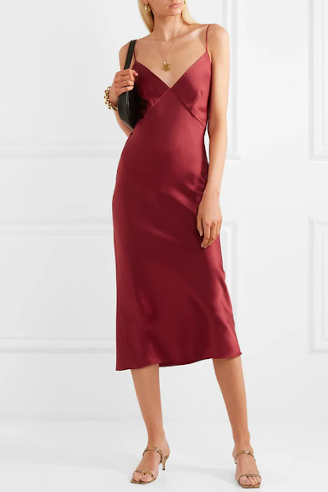 Jennifer Aniston's Latest Look Is A Great Way To Style Your Slip Dress For Fall Jennifer Aniston's Latest Look Is A Great Way To Style Your Slip Dress For Fall