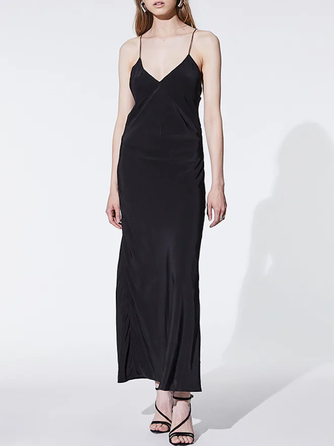 Jennifer Aniston's Latest Look Is A Great Way To Style Your Slip Dress For Fall Jennifer Aniston's Latest Look Is A Great Way To Style Your Slip Dress For Fall