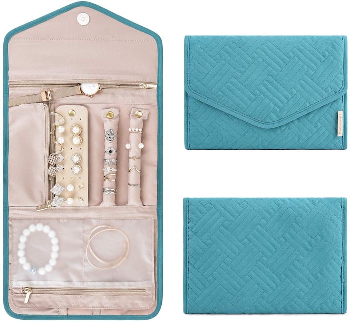 BAGSMART Travel Jewelry Organizer