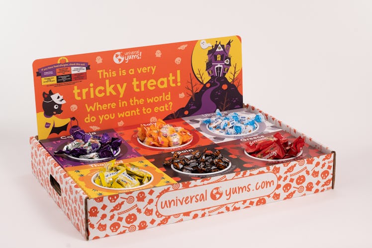 Universal Yum's October 2019 Box for Halloween with international candy