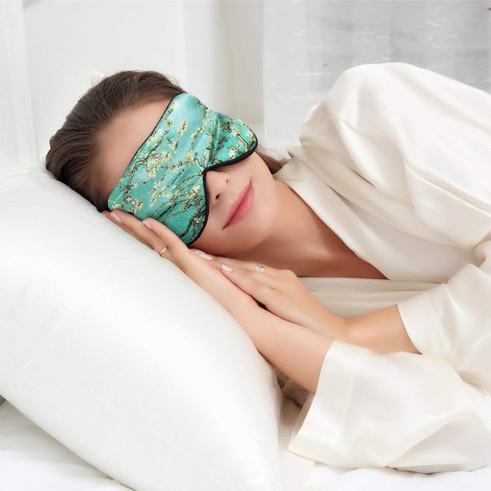 Alaska Bear Natural Silk Sleep Mask