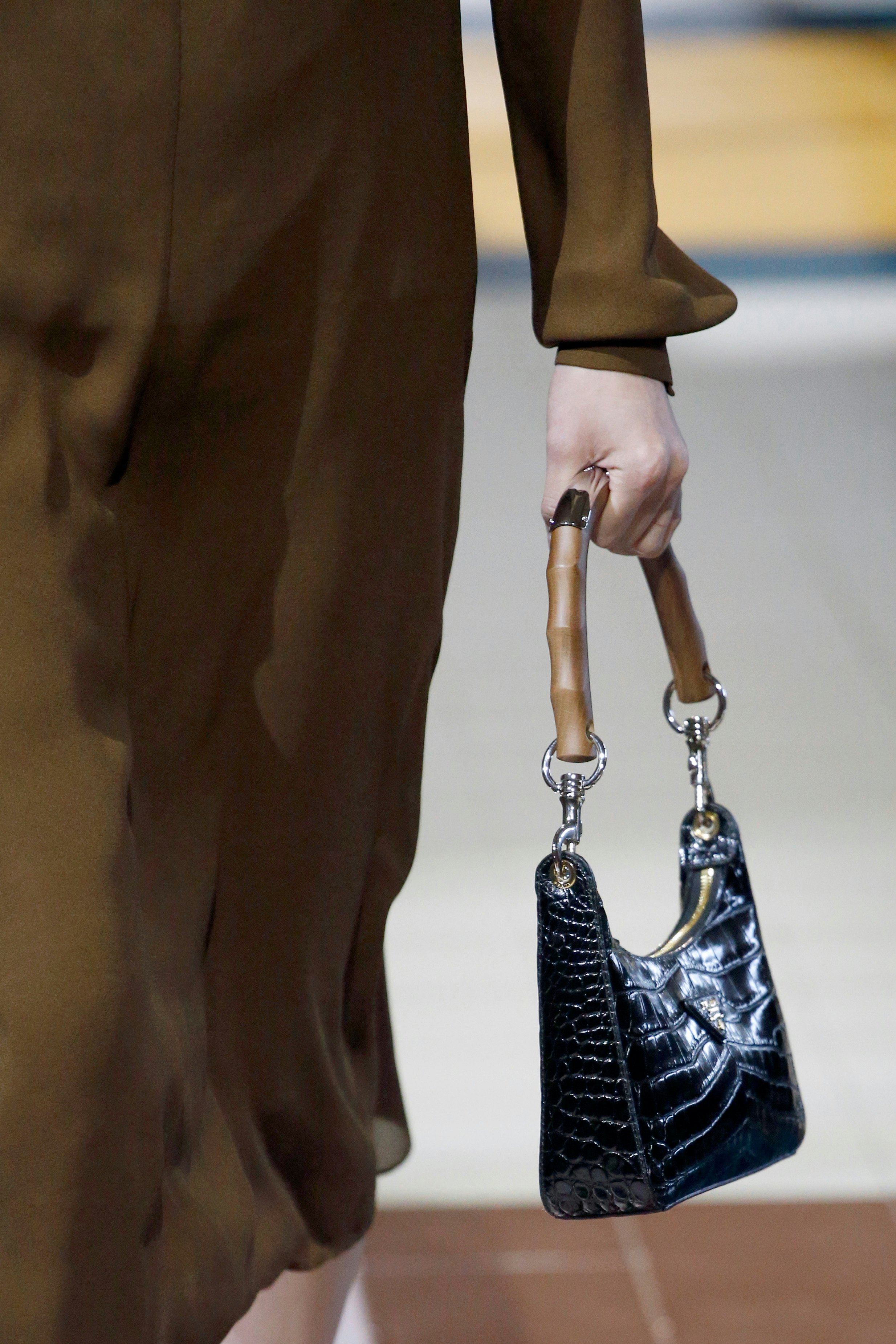 metallic bag trend