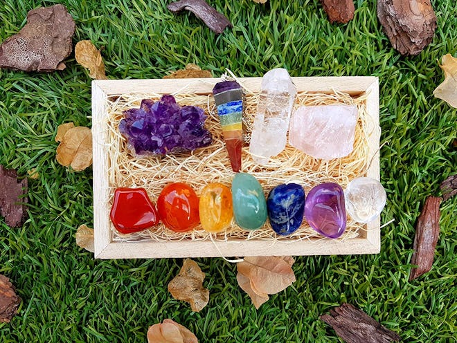  Premium Healing Crystals Gift Kit in Wooden Box