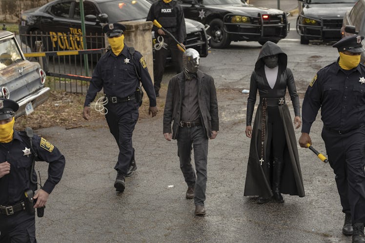 Looking Glass and Sister Night in Watchmen