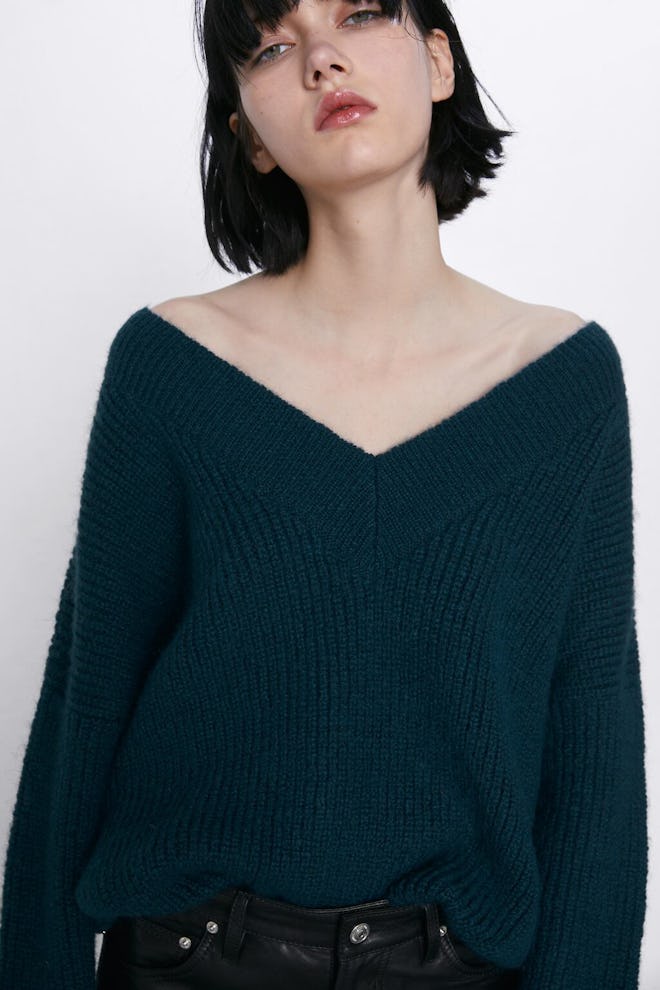 Wool Blend Sweater With Elastic Hem