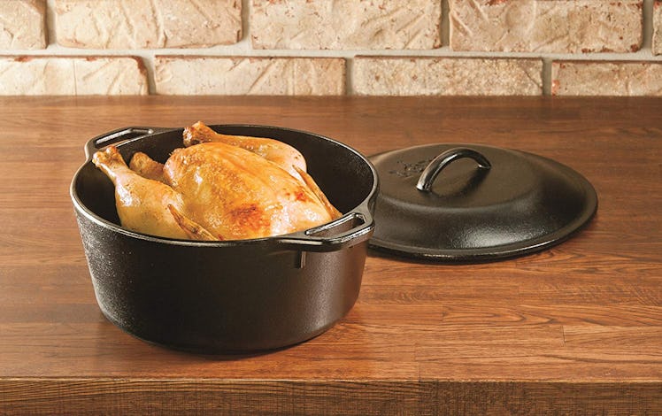 Lodge 5 Quart Cast Iron Dutch Oven