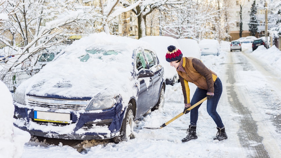 The 3 Best Snow Shovels For Your Car The 3 Best Snow Shovels For Your Car
