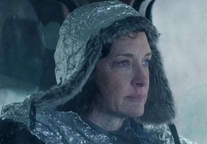 Tin Foil Lady in Netflix's 'Let It Snow'