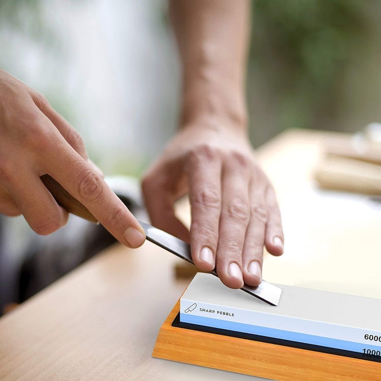 Sharp Pebble Premium Whetstone Sharpener