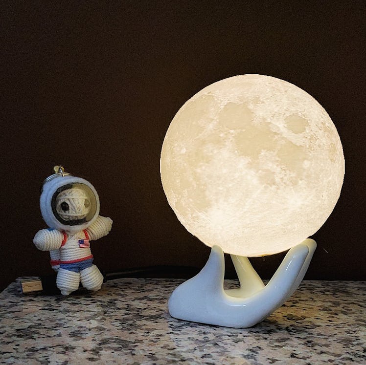 Mydethun Moon Lamp