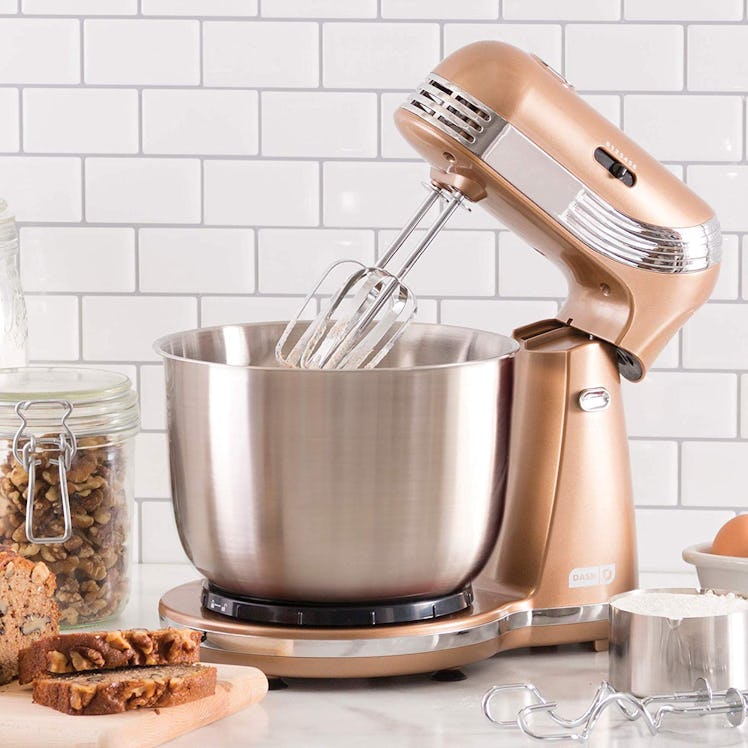 Dash Stand Mixer