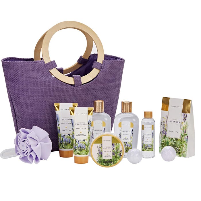 Spa Luxetique Lavender Gift Basket