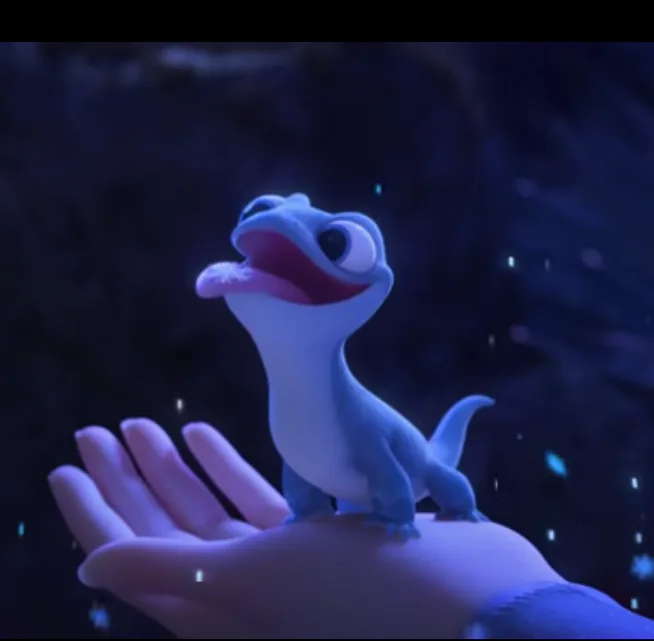 bruni-the-salamander-in-frozen-2-will-100-be-your-kid-s-new-favorite-thing