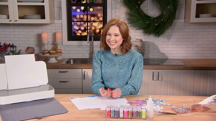 Ellie Kemper talks to Romper about her "Get Real" initiative