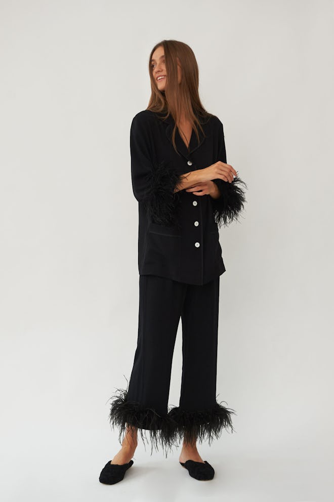 Party Pajama Set with Feathers in Black