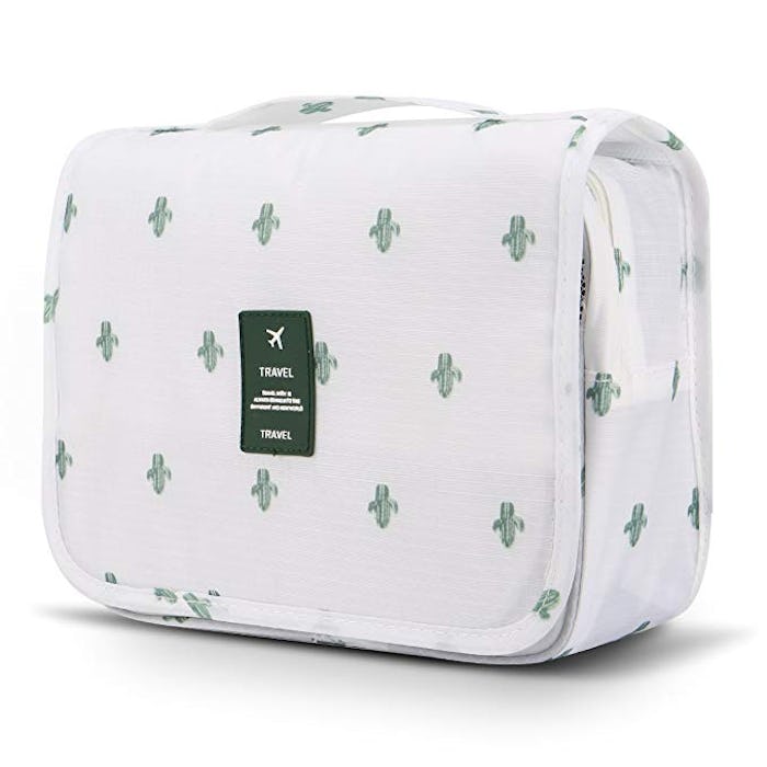 Mossio Hanging Toiletry Bag 