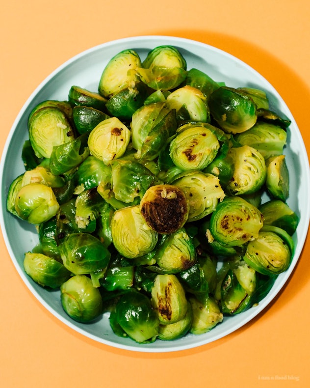 Instant Pot Garlic Butter Brussels Sprouts are an easy side dish to make for Friendsgiving 2019.