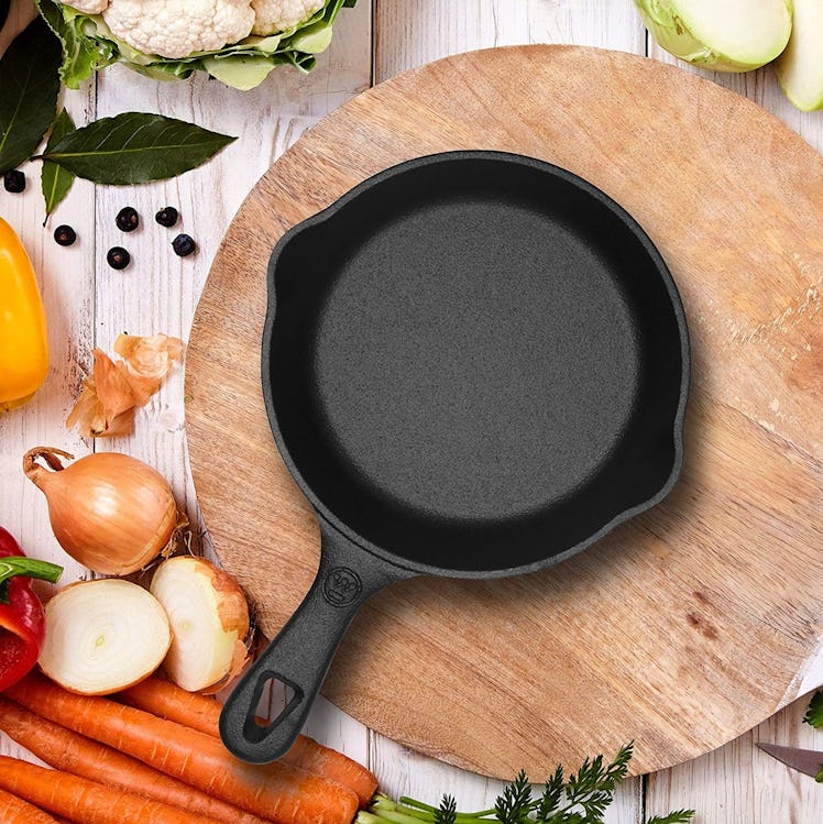 Westinghouse Seasoned Cast Iron Skillet