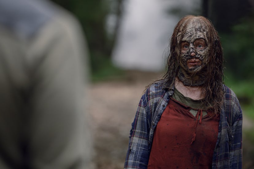 Thora Birch as Gamma in The Walking Dead Season 10 Episode 8