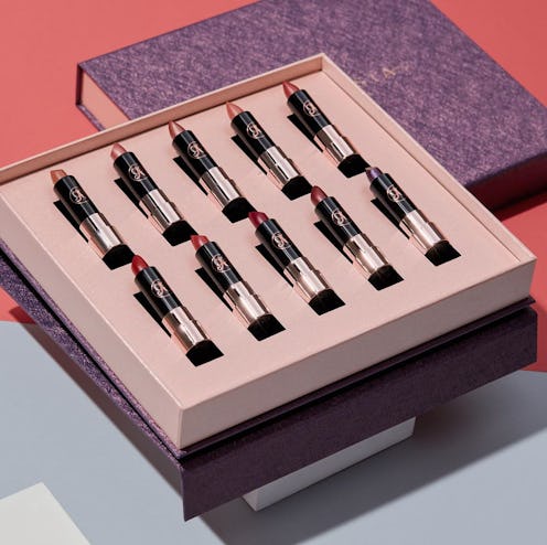 Anastasia Beverly Hills' Black Friday Sale gives customers 25% off select categories.