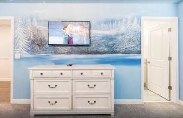 Watch 'Frozen' while surrounded by the film's beauty