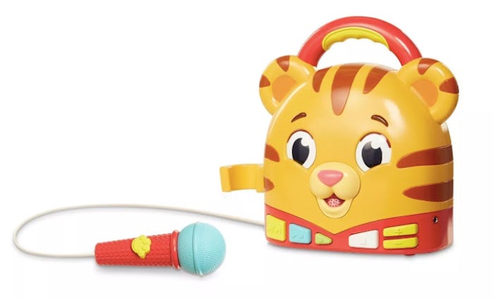Daniel tiger holiday 2019 gifts for daniel tiger fans; karaoke machine