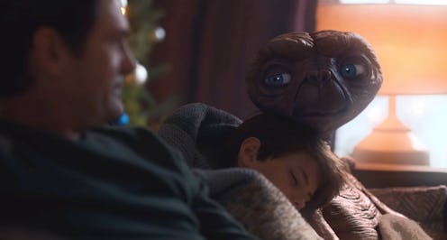 E.T. and Elliot in the Xfinity E.T. reunion commercial