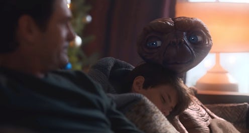 E.T. and Elliot in the Xfinity E.T. reunion commercial