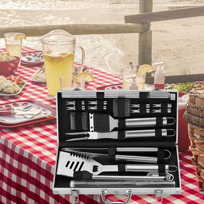 ROMANTICIST BBQ Grill Accessories (23-Piece Set)