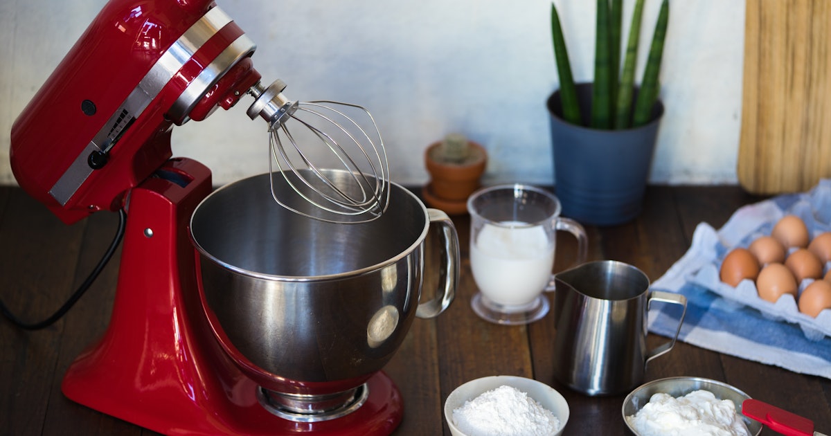 The 4 Best Stand Mixers Under $100