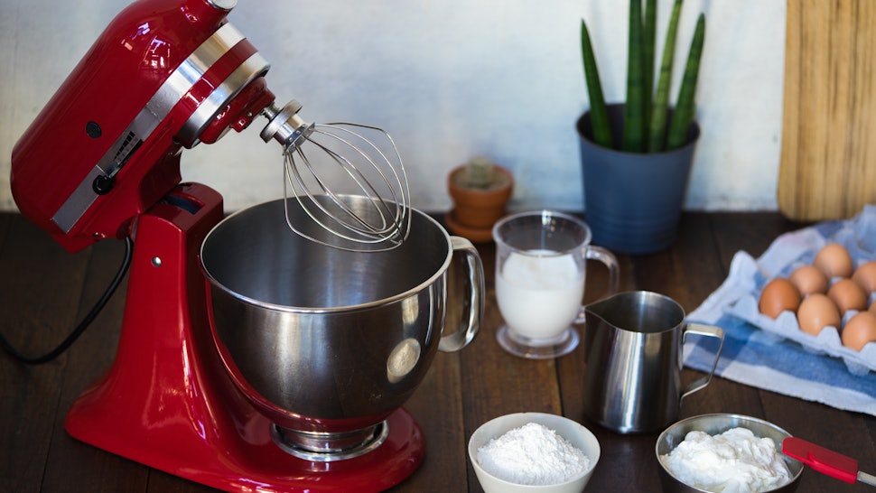 The 4 Best Stand Mixers Under 100