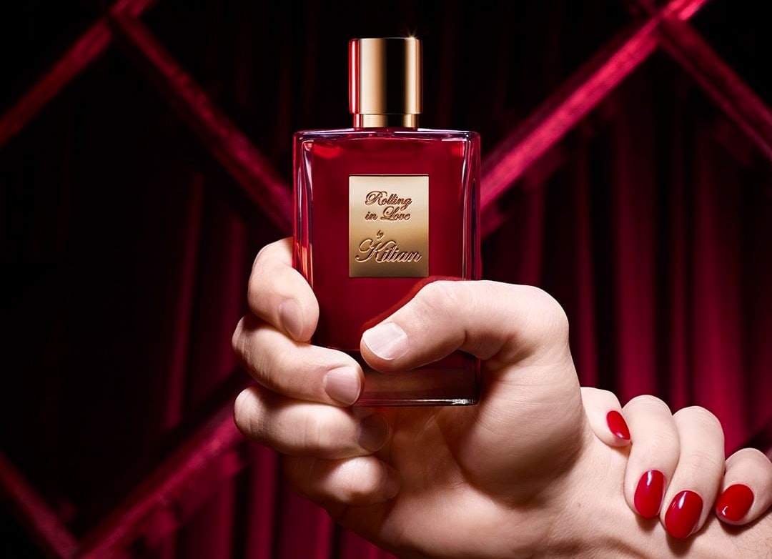 Kilian's New Rolling In Love Fragrance Features A Romantic Scent and A Very  Bold New Bottle