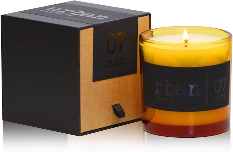 DECOCANDLES Urban Concepts Cozy, Mélange of Spices & Evergreen