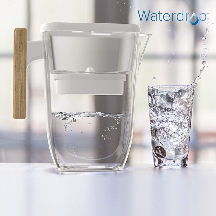 Waterdrop Water Filter Pitcher with Wooden Handle
