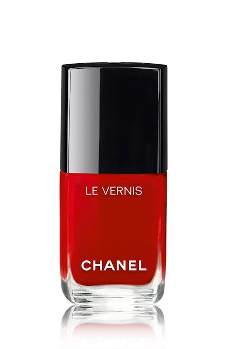 Le Vernis Longwear Nail Color in Rouge Puissant