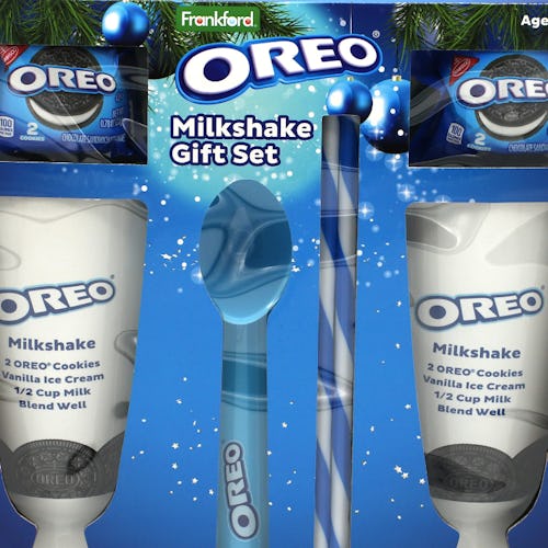 The Oreo Milkshake Set is back at Walmart for 2019. 