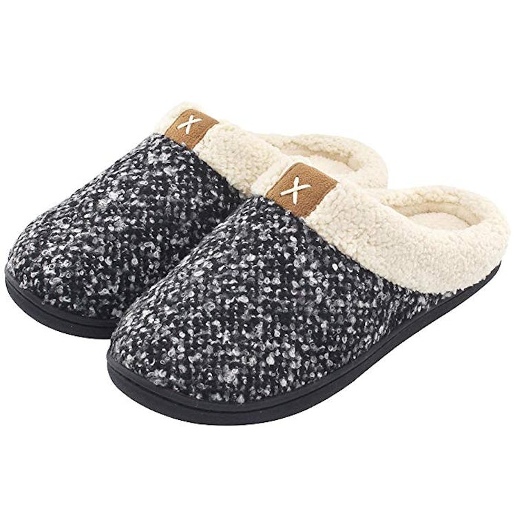 ULTRAIDEAS Fleece Memory Foam Slippers